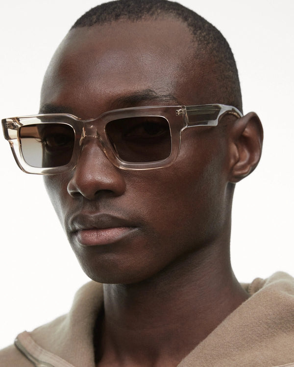 05 Core / Ecru & Brown Gradient Lens - Shade Files